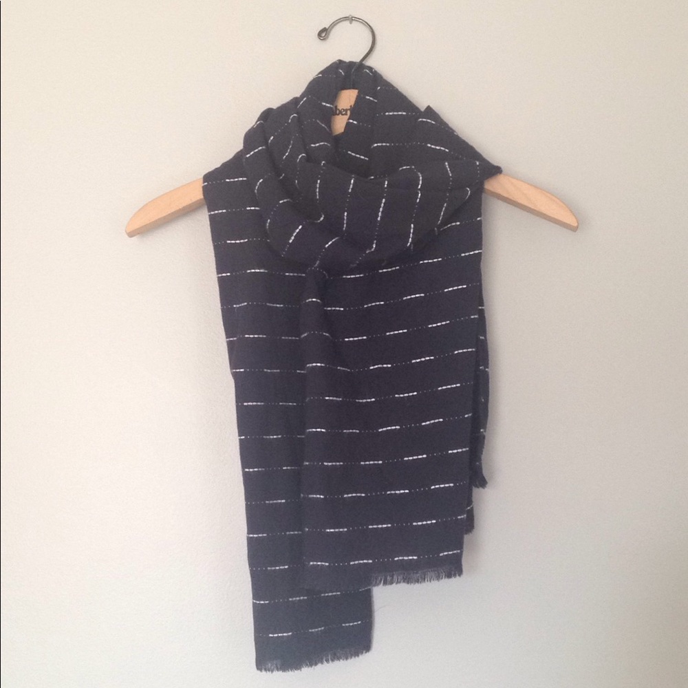 Dark blue Timberland scarf